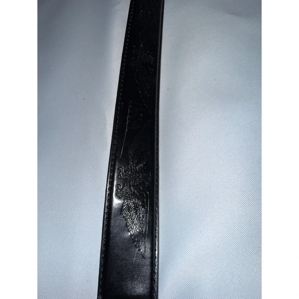Vintage USA Eagle Embossed Genuine Leather Belt Black Silver Buckle Size 44 9625